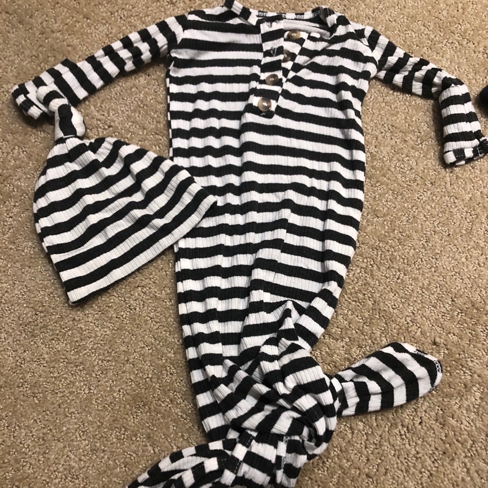 EUC lou lou newborn gown and hat newborn